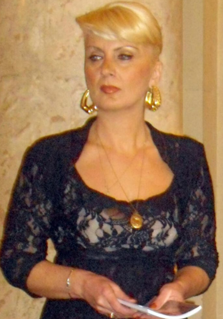 ელისო ქაროსანიძე